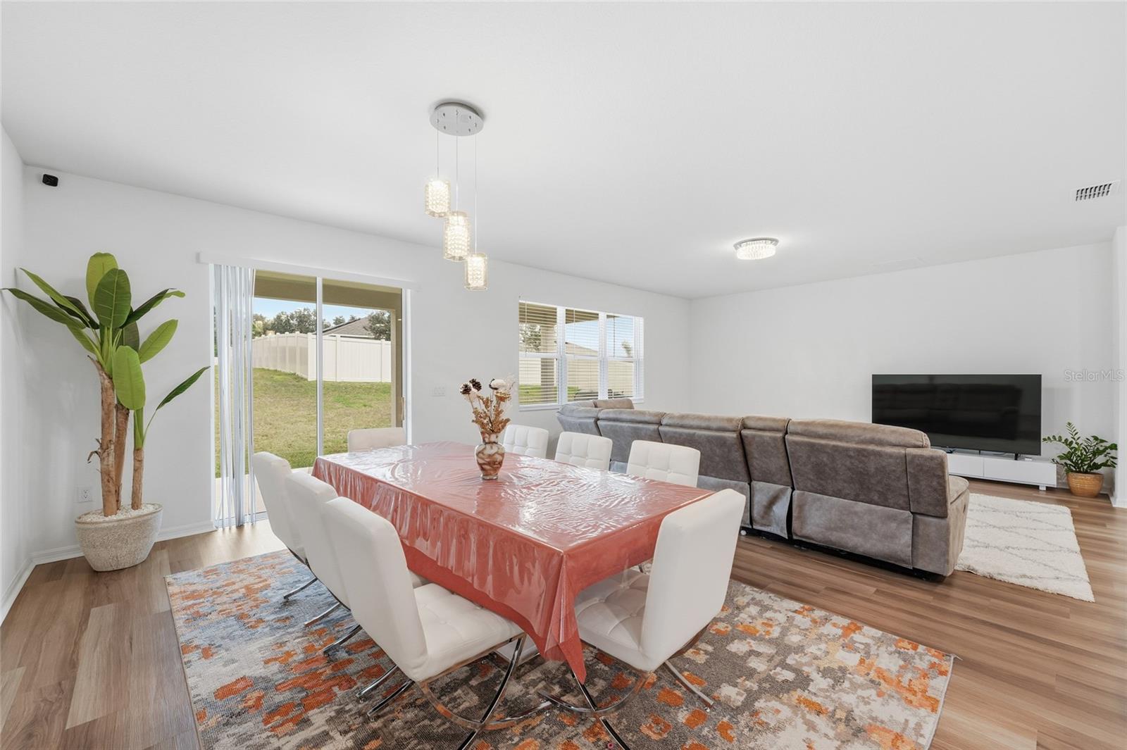 RESERVE/LK RDG - Residential