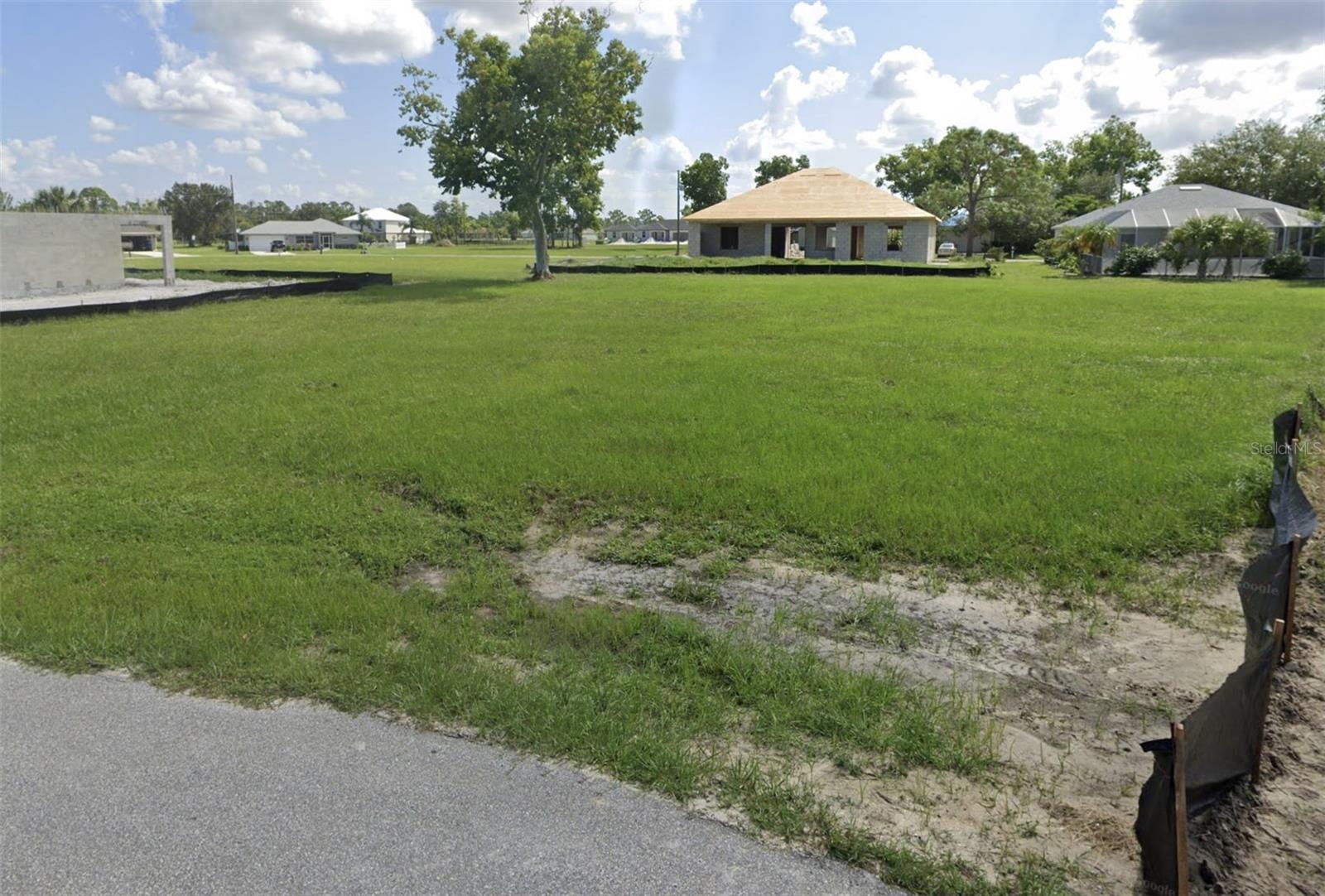 PUNTA GORDA ISLES SEC 16 - Land