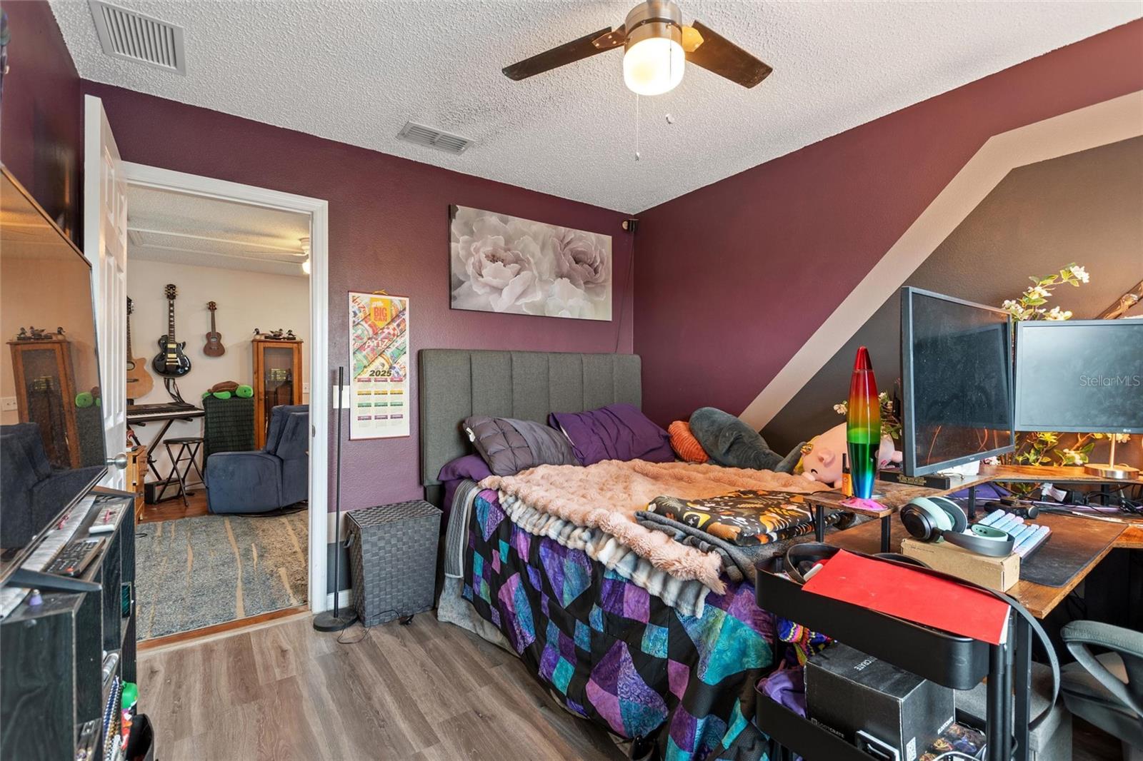 CALLA LILY COVE AT CRESCENT LAKE - Residential