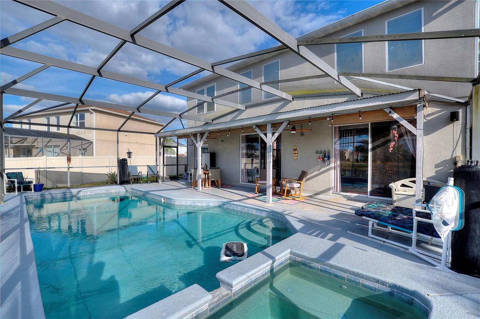 CALLA LILY COVE AT CRESCENT LAKE - Residential