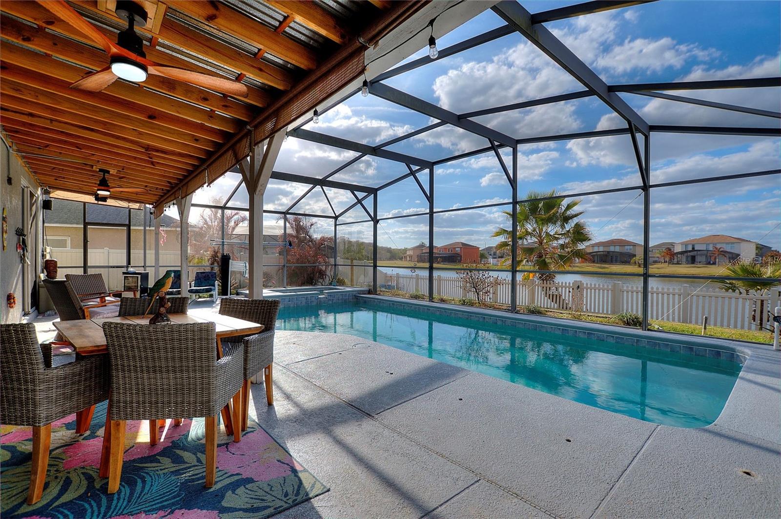 CALLA LILY COVE AT CRESCENT LAKE - Residential