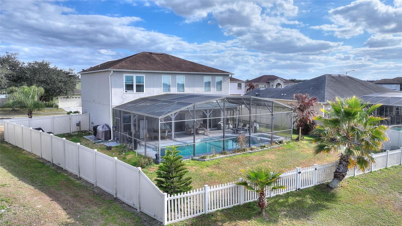 CALLA LILY COVE AT CRESCENT LAKE - Residential