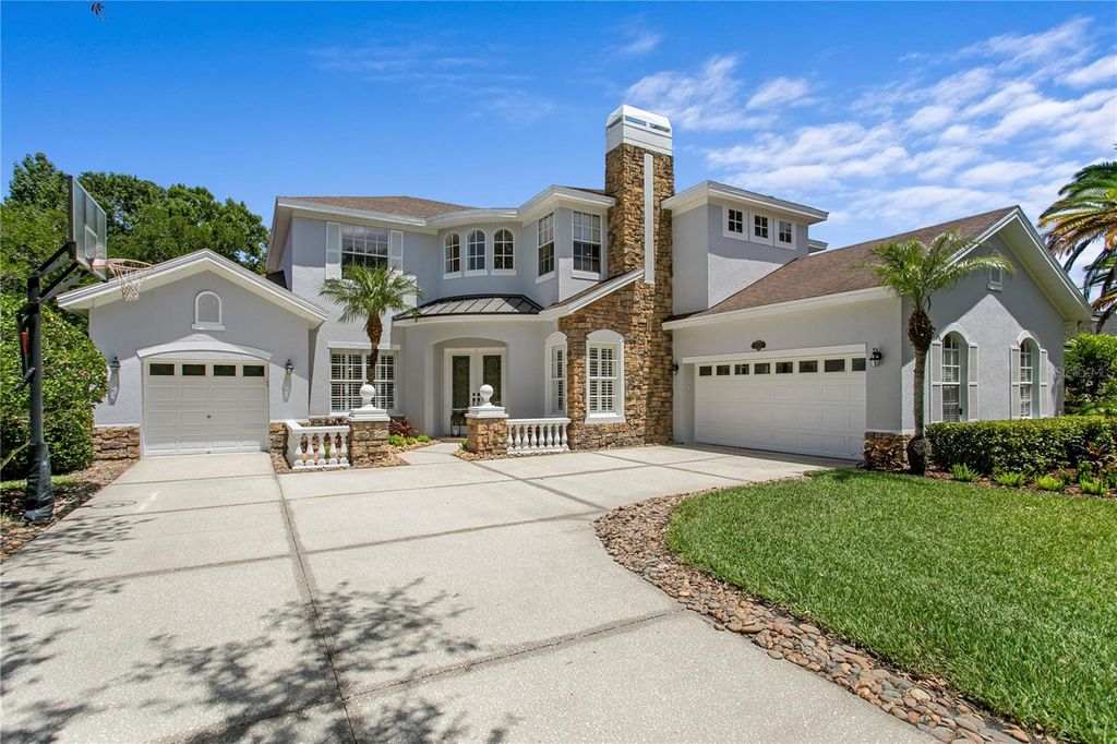 Photo of 2113 Climbing Ivy Drive, Tampa, FL 33618 (MLS # TB8528471)