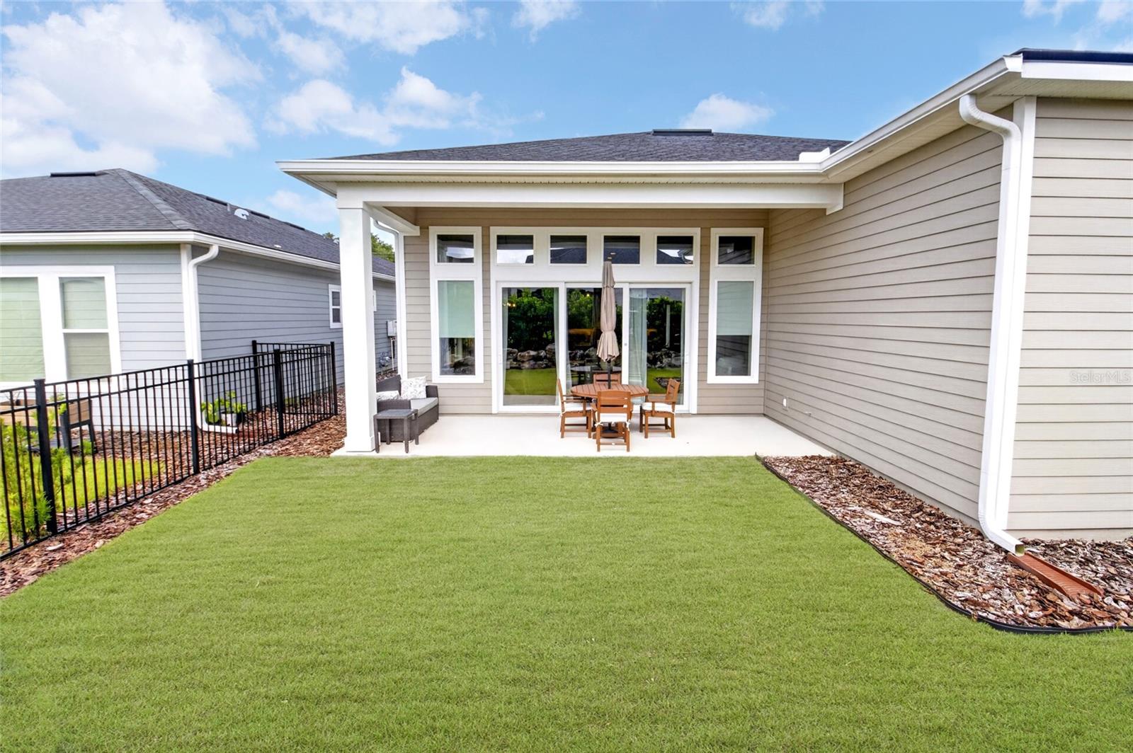 OAKMONT - Residential