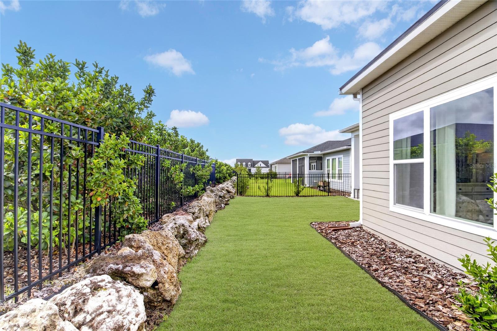 OAKMONT - Residential