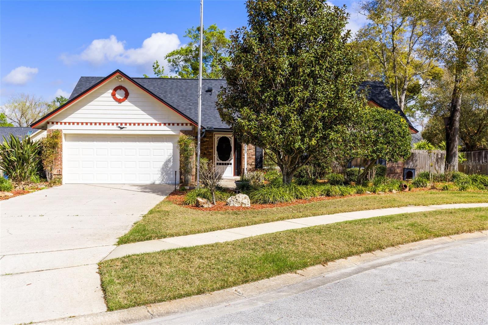 OAKCREST-516 - Residential