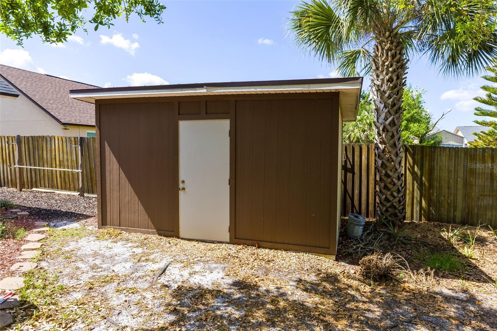 OAKCREST-516 - Residential