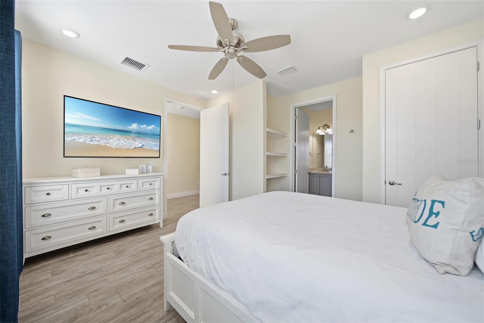 ROLLING OAKS PH 5 - Residential