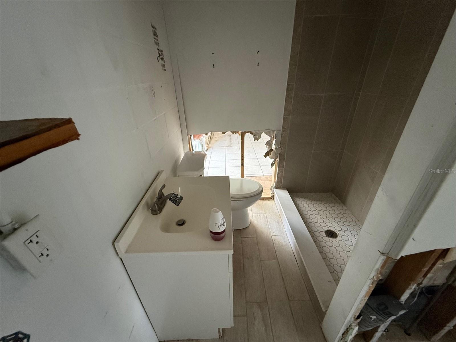 GULF SIDE ESTATES - Residential