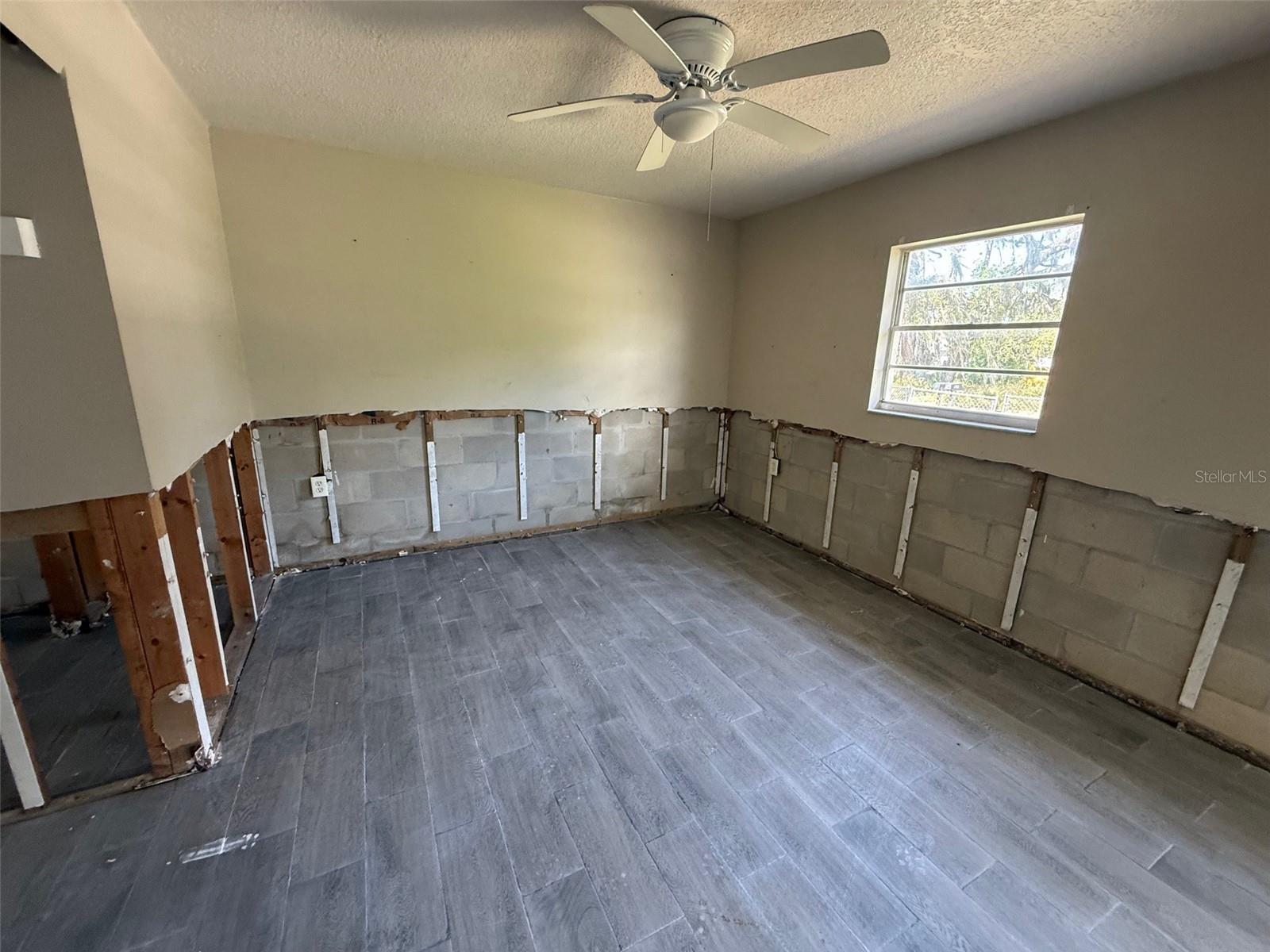 GULF SIDE ESTATES - Residential