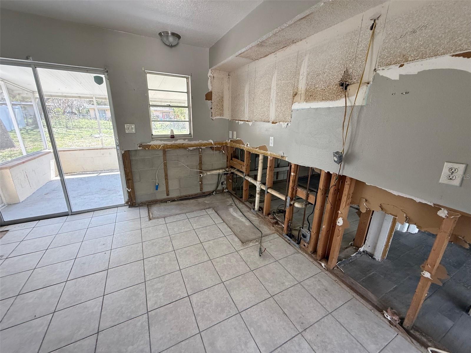 GULF SIDE ESTATES - Residential