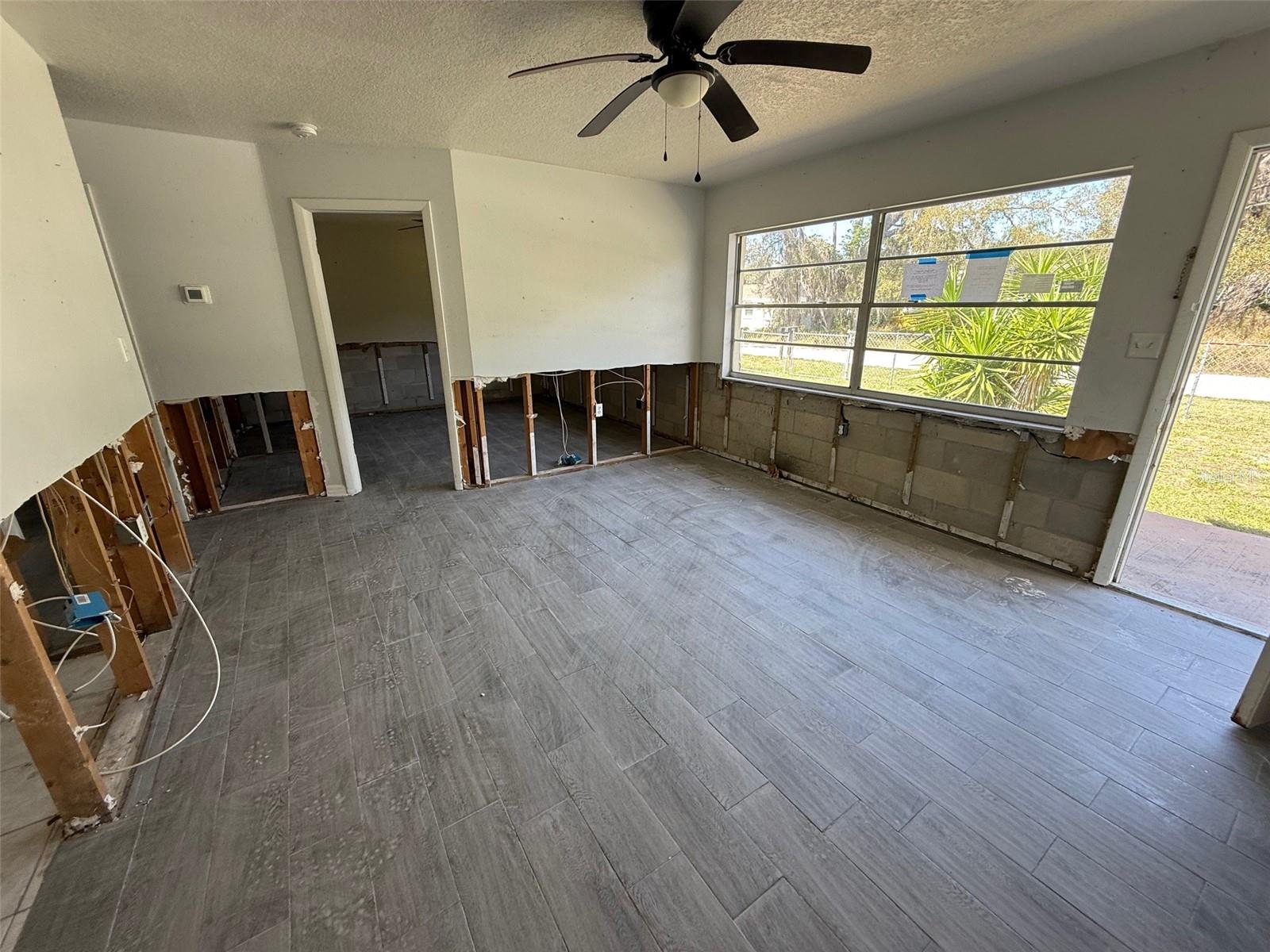 GULF SIDE ESTATES - Residential