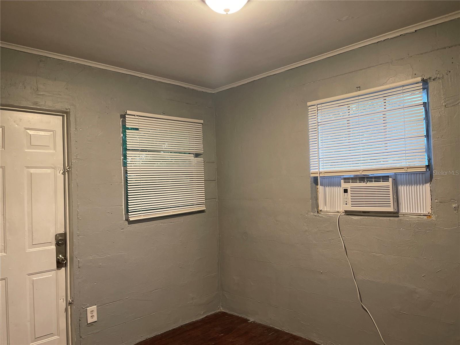 SMITHS S V REV - Residential Lease