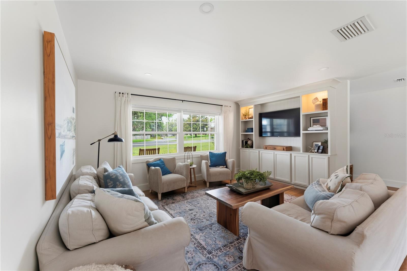 LAKE JOHNS SHORES - Residential