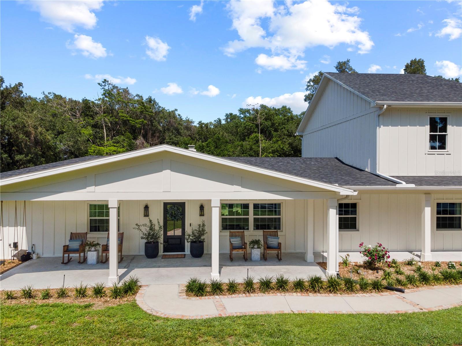 LAKE JOHNS SHORES - Residential