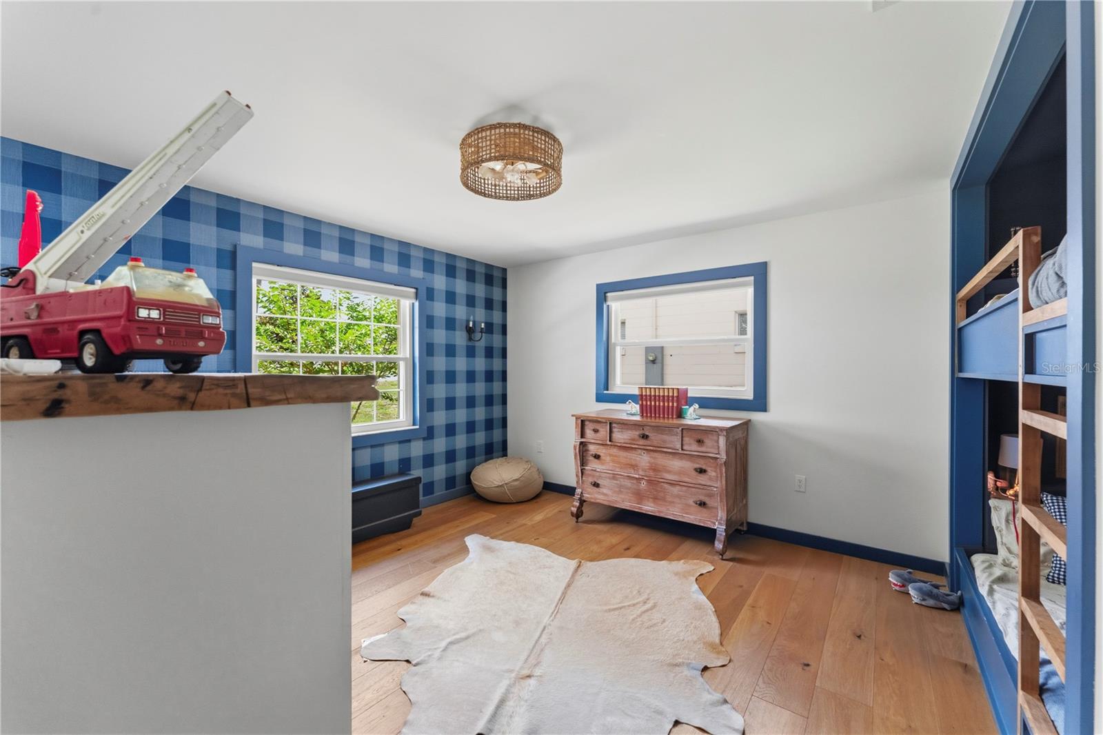 LAKE JOHNS SHORES - Residential