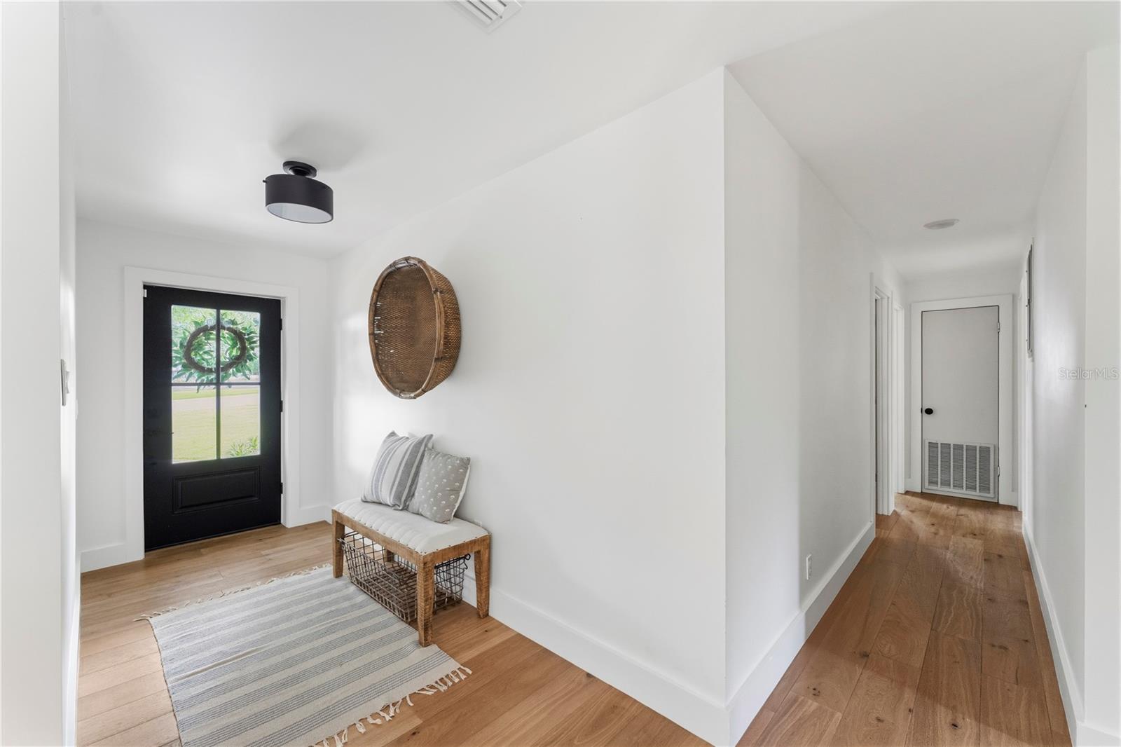 LAKE JOHNS SHORES - Residential