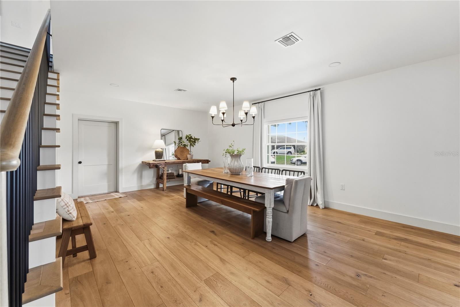 LAKE JOHNS SHORES - Residential