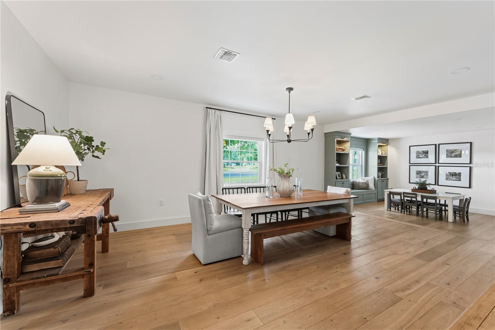 LAKE JOHNS SHORES - Residential