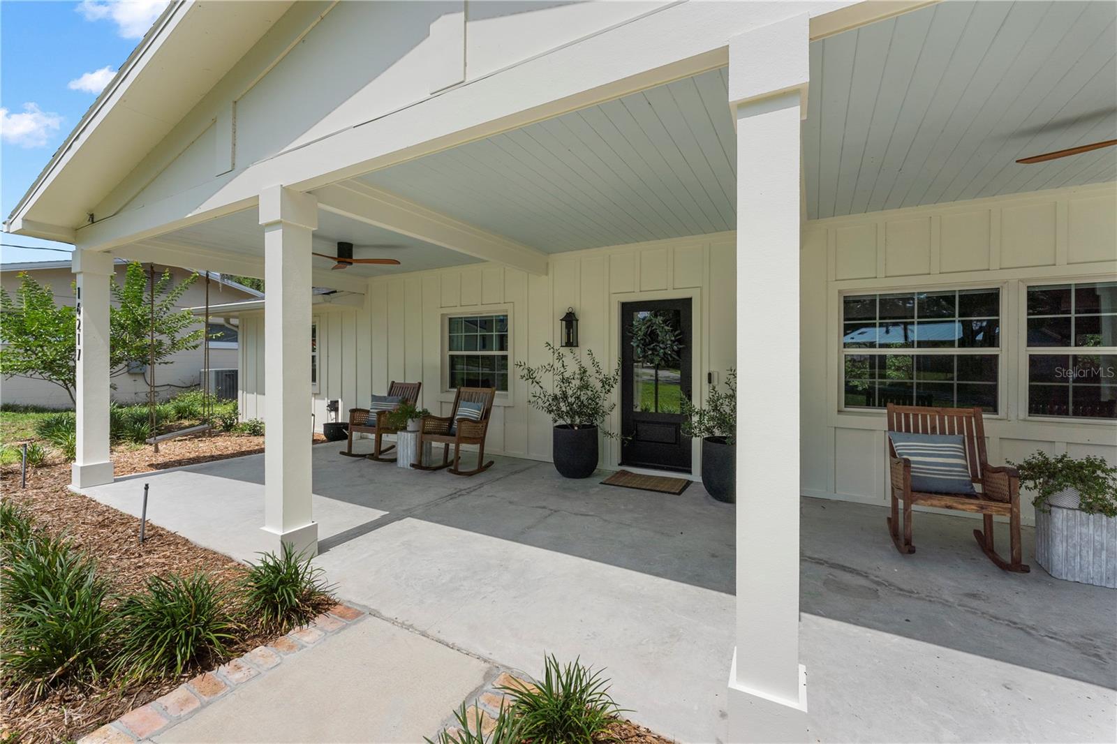 LAKE JOHNS SHORES - Residential