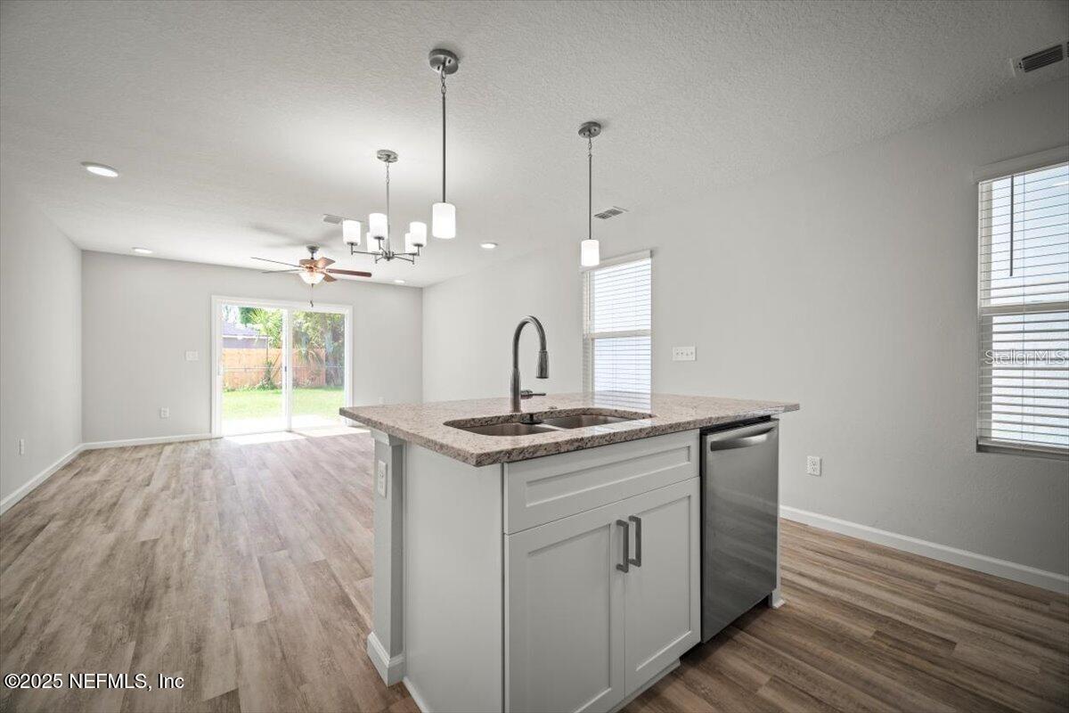 OAKWOOD VILLA ESTATES - Residential