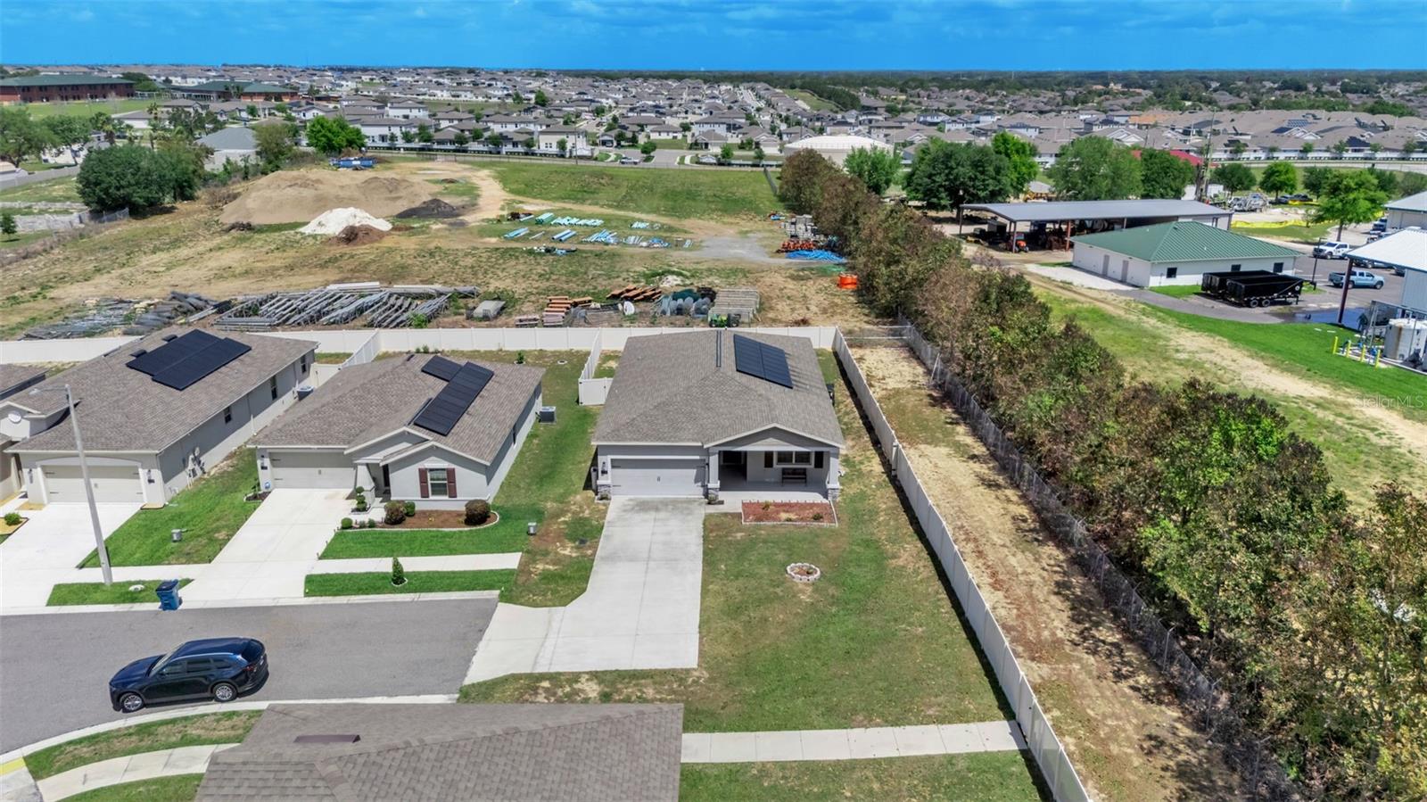 CITRUS POINTE - Residential