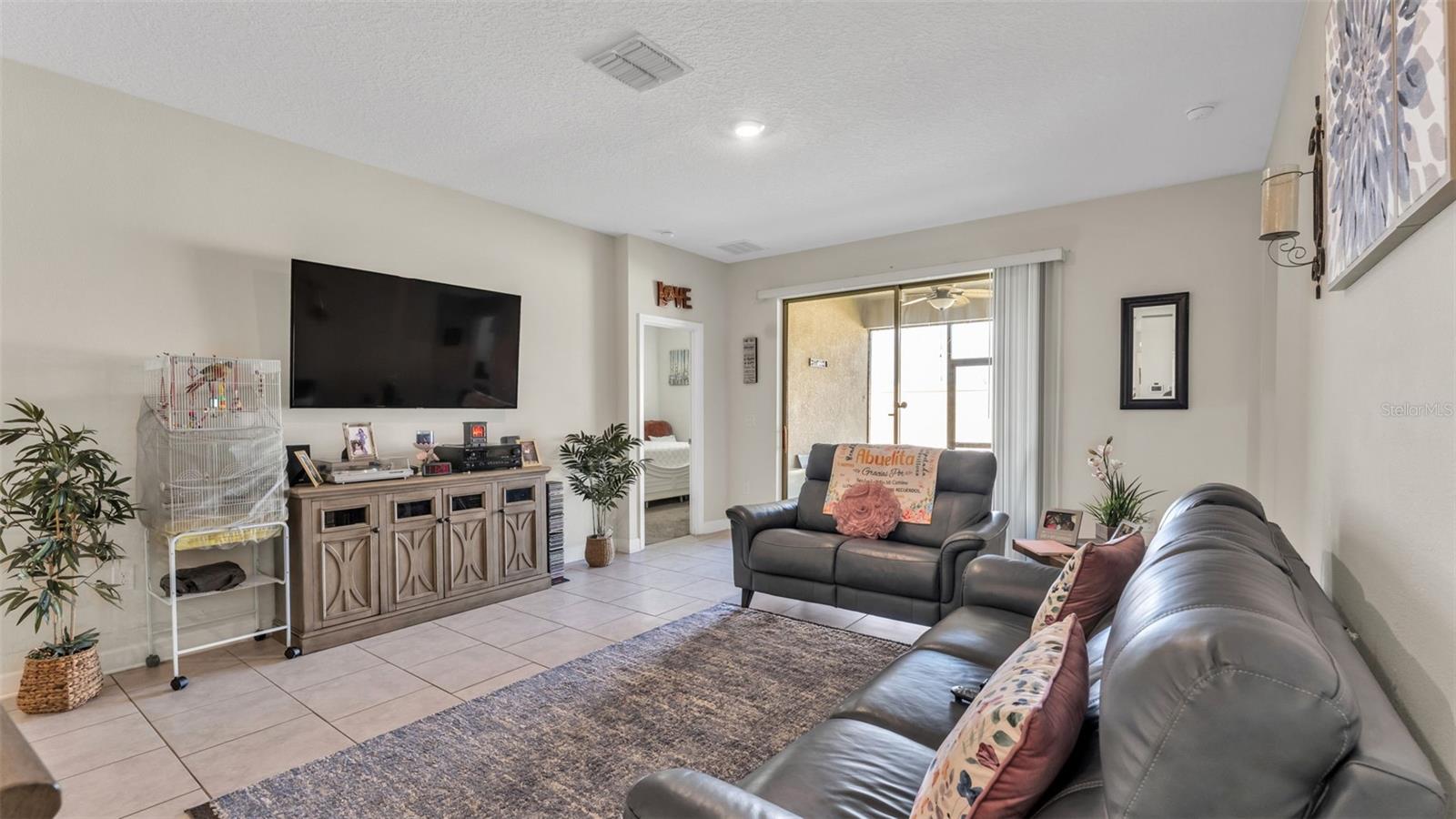 CITRUS POINTE - Residential