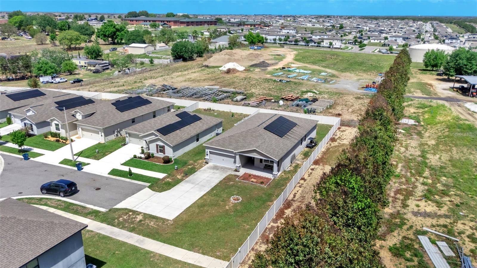 CITRUS POINTE - Residential