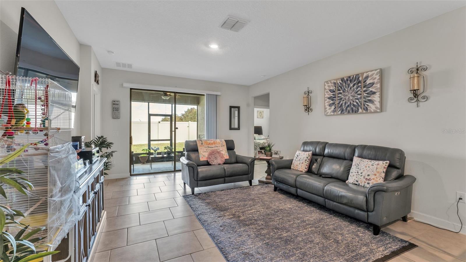 CITRUS POINTE - Residential