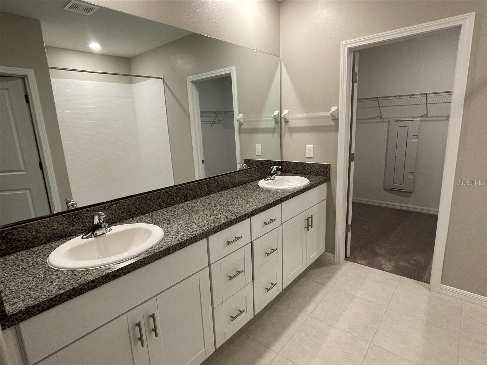 EPPERSON ESTATES - Residential Lease