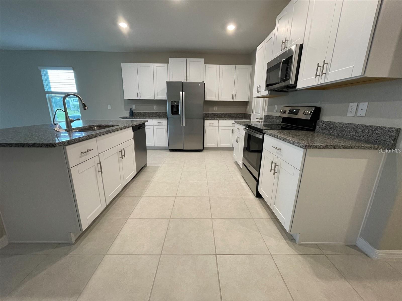 EPPERSON ESTATES - Residential Lease