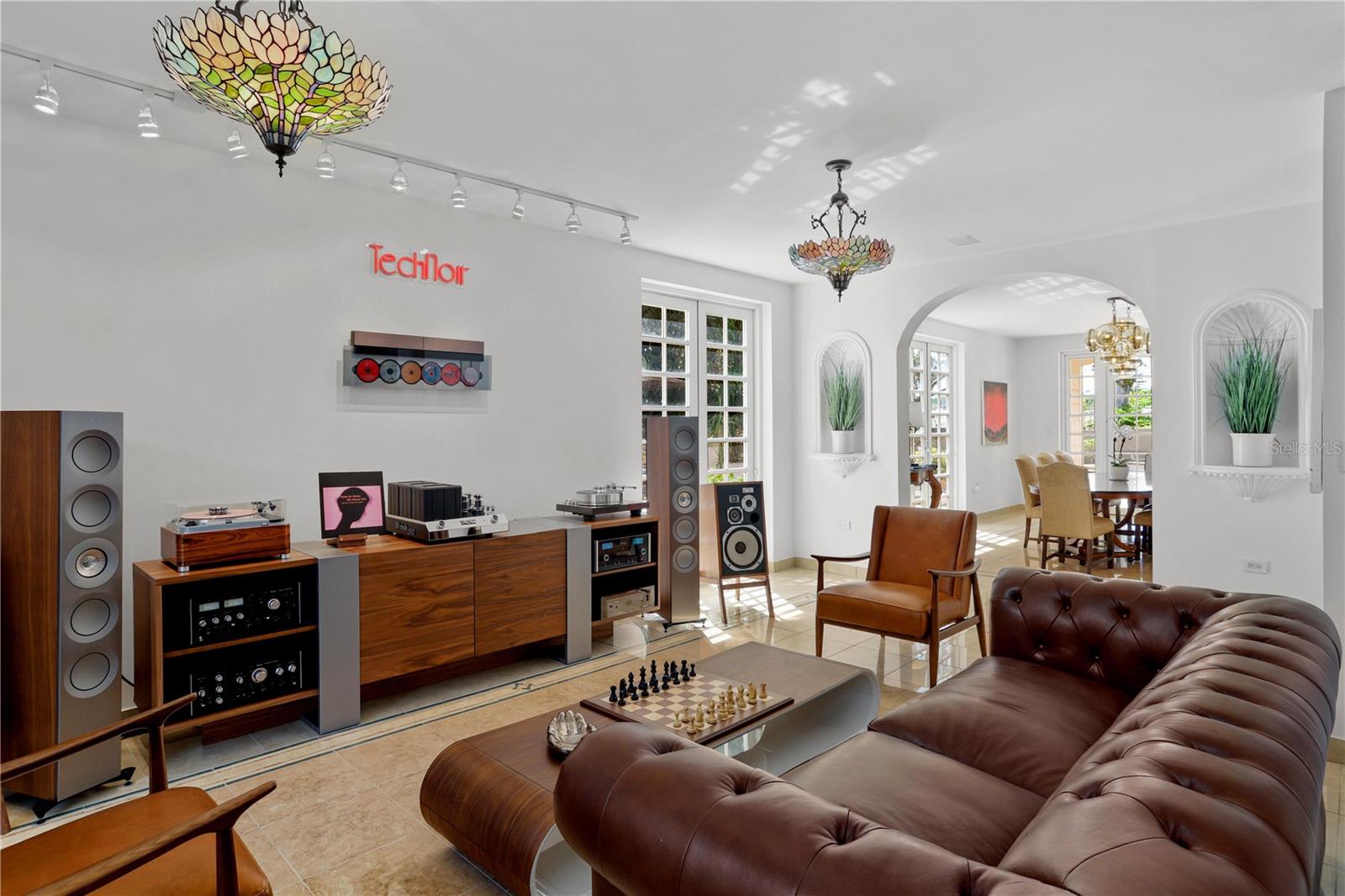 GARDEN HILLS - Residential