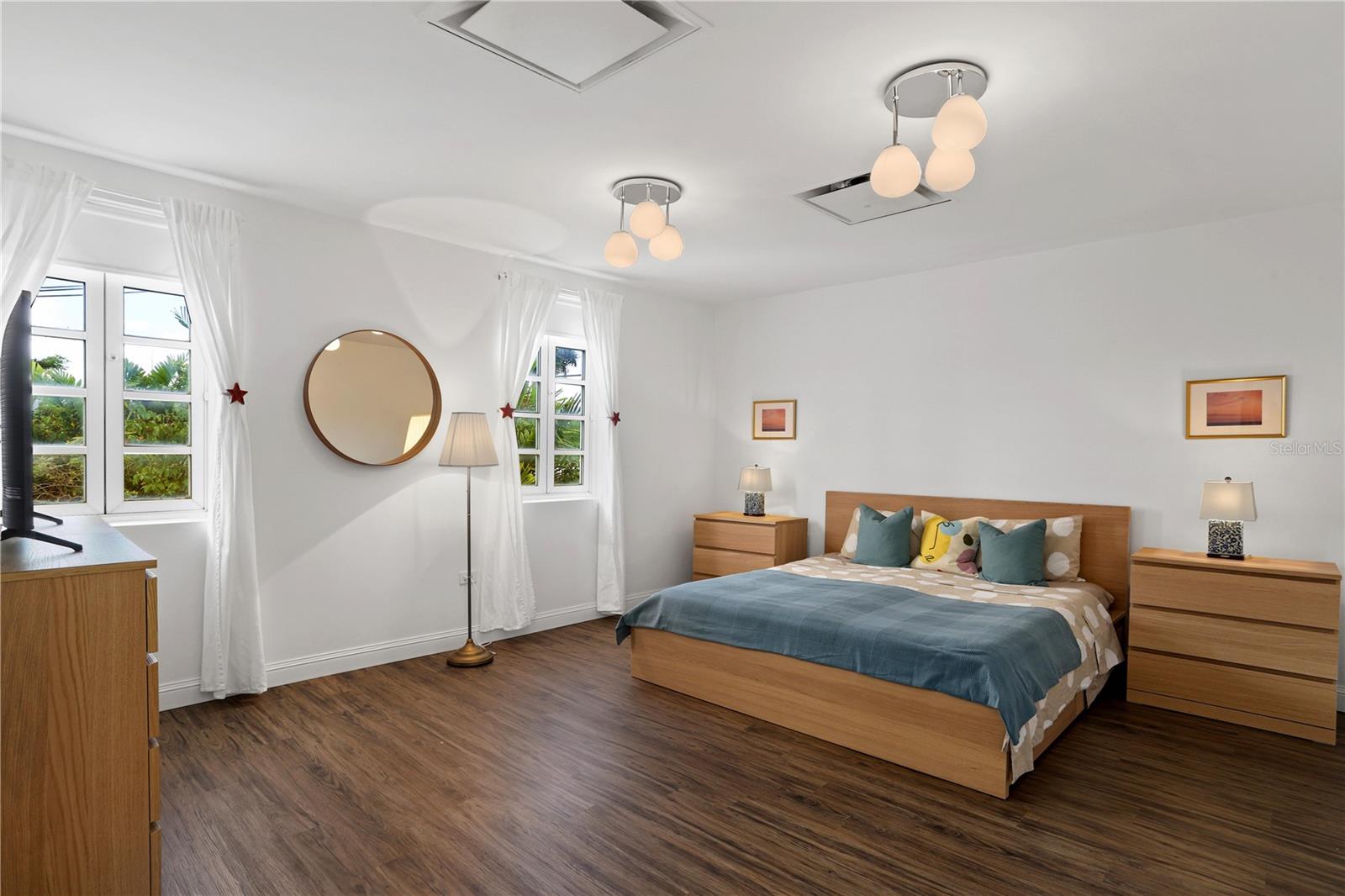 GARDEN HILLS - Residential