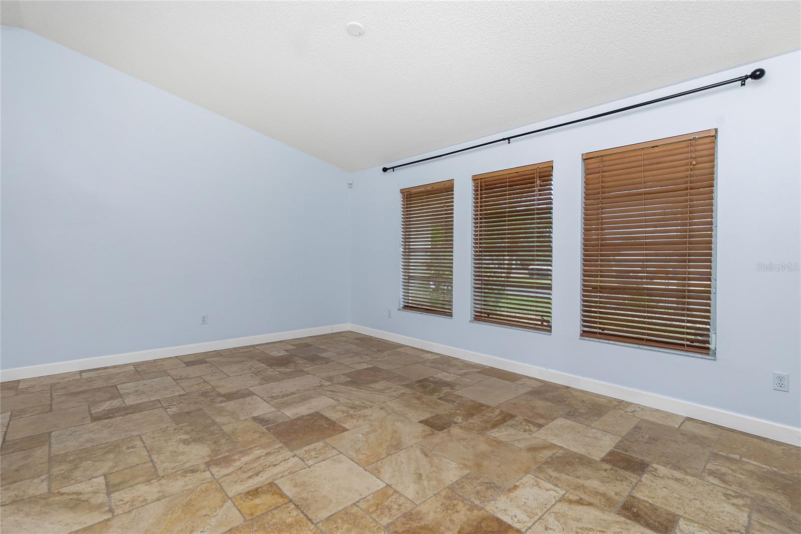 1155 OSCEOLA BOULEVARD
