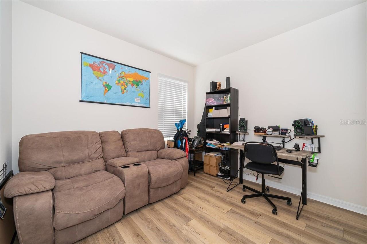 LAKE GLEASON RESERVE - Residential Lease