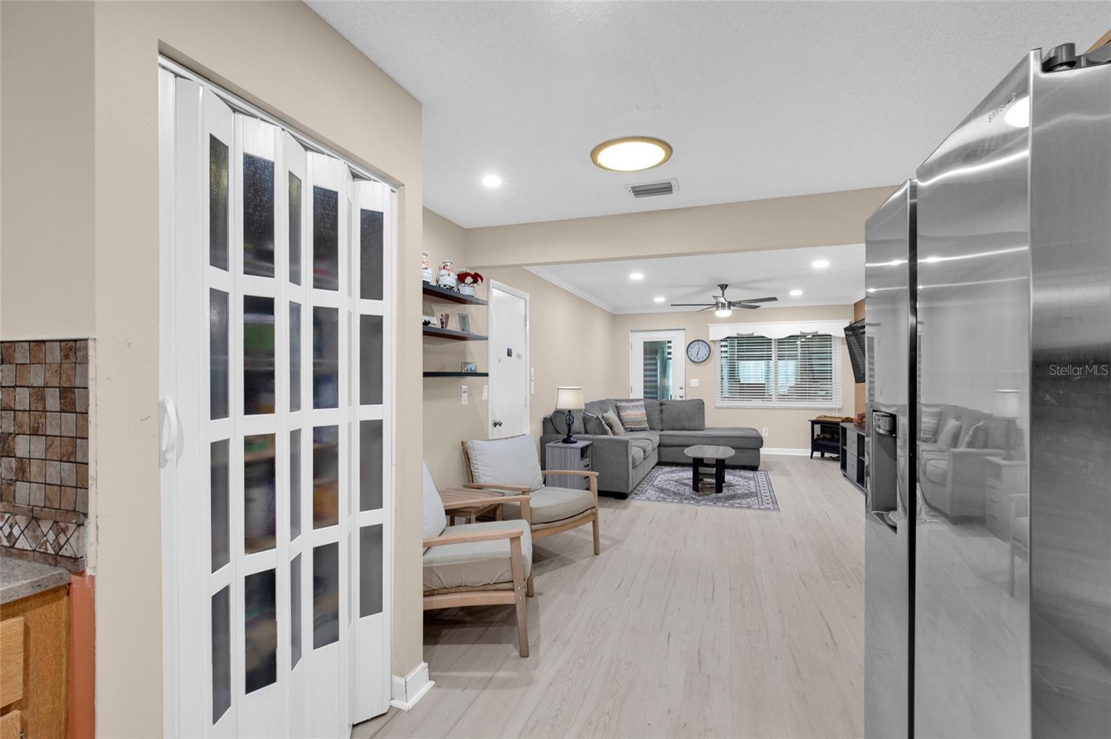 CIRCLE SQUARE WOODS - Residential