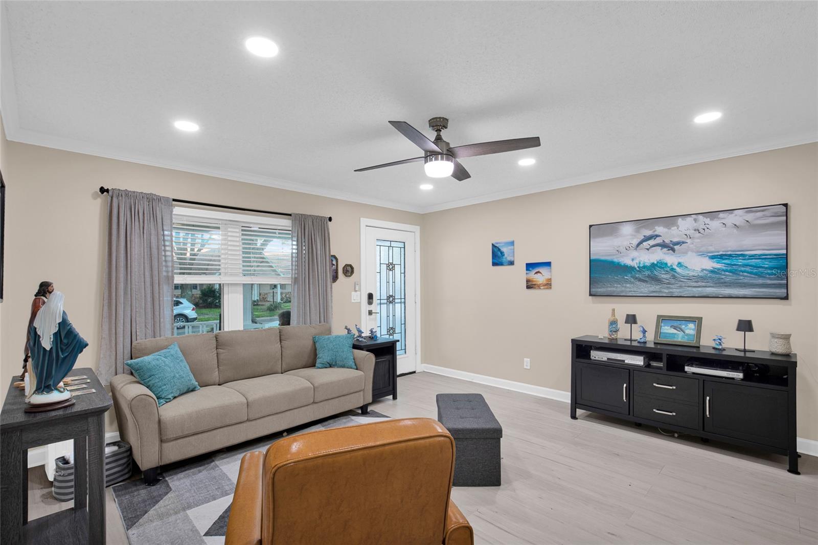 CIRCLE SQUARE WOODS - Residential