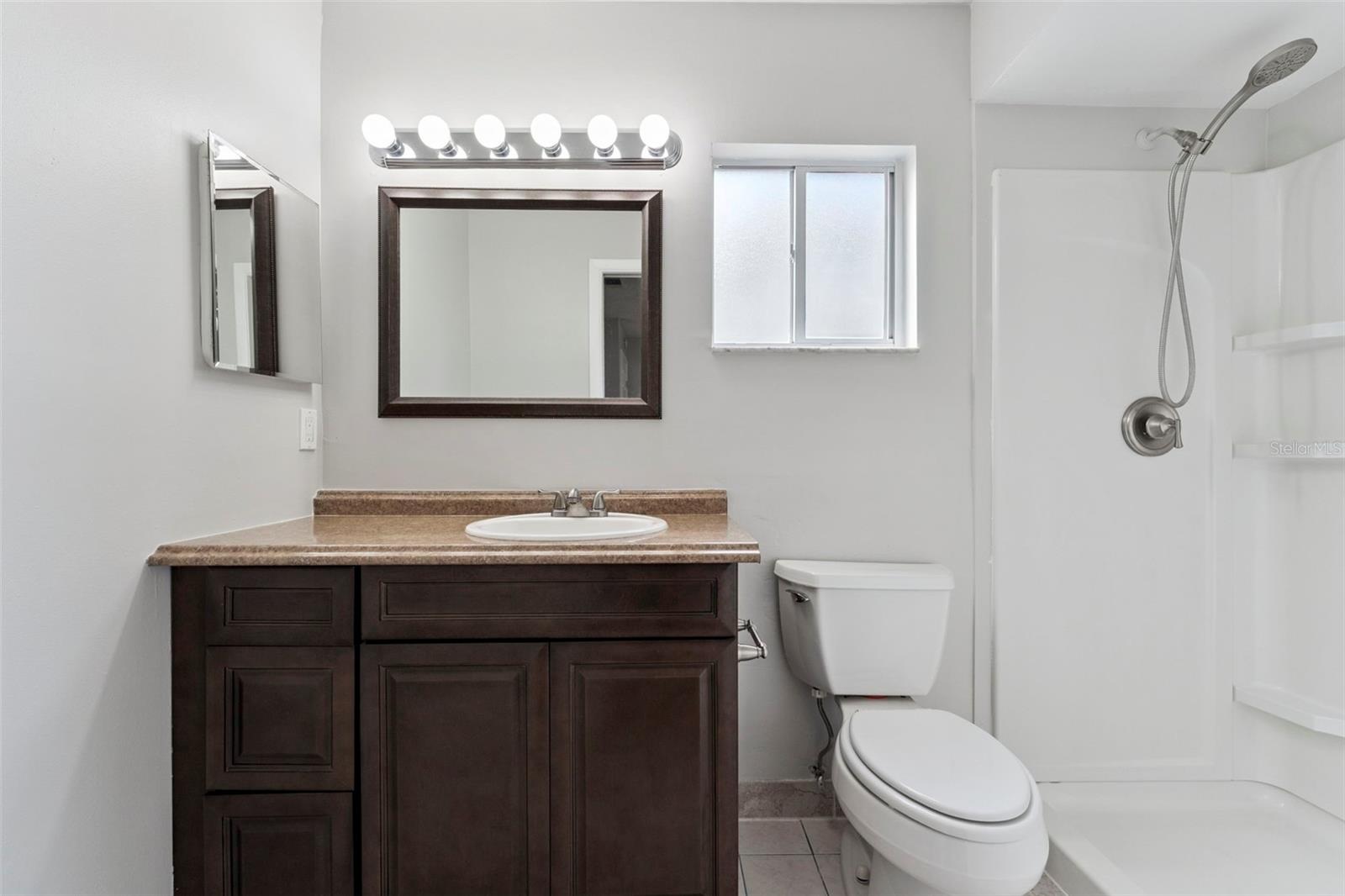 WINDTREE WEST - Residential