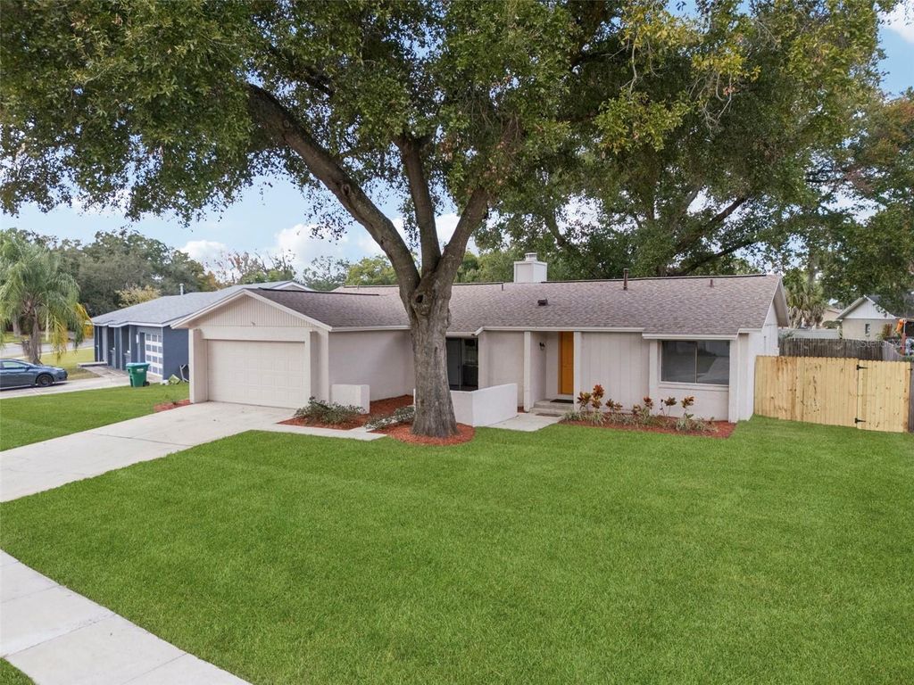 Photo of 820 Sutter Loop, Longwood, FL 32750 (MLS # O6366166)