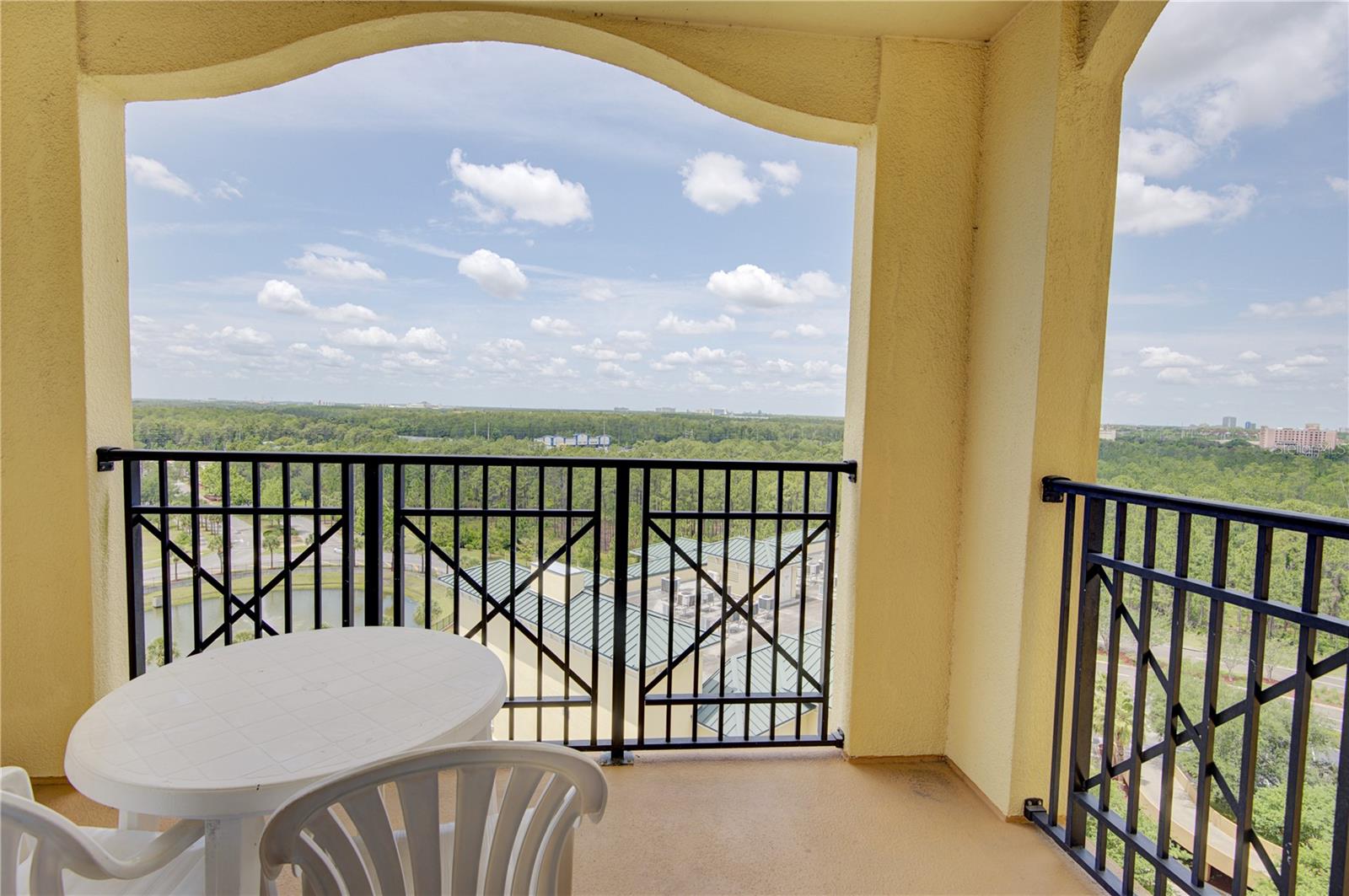 LAKE BUENA VISTA RESIDENCE VILLAGE 2 - Residential