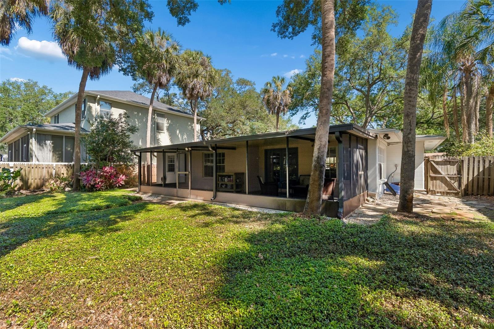 SUNSET PARK AREA - Residential