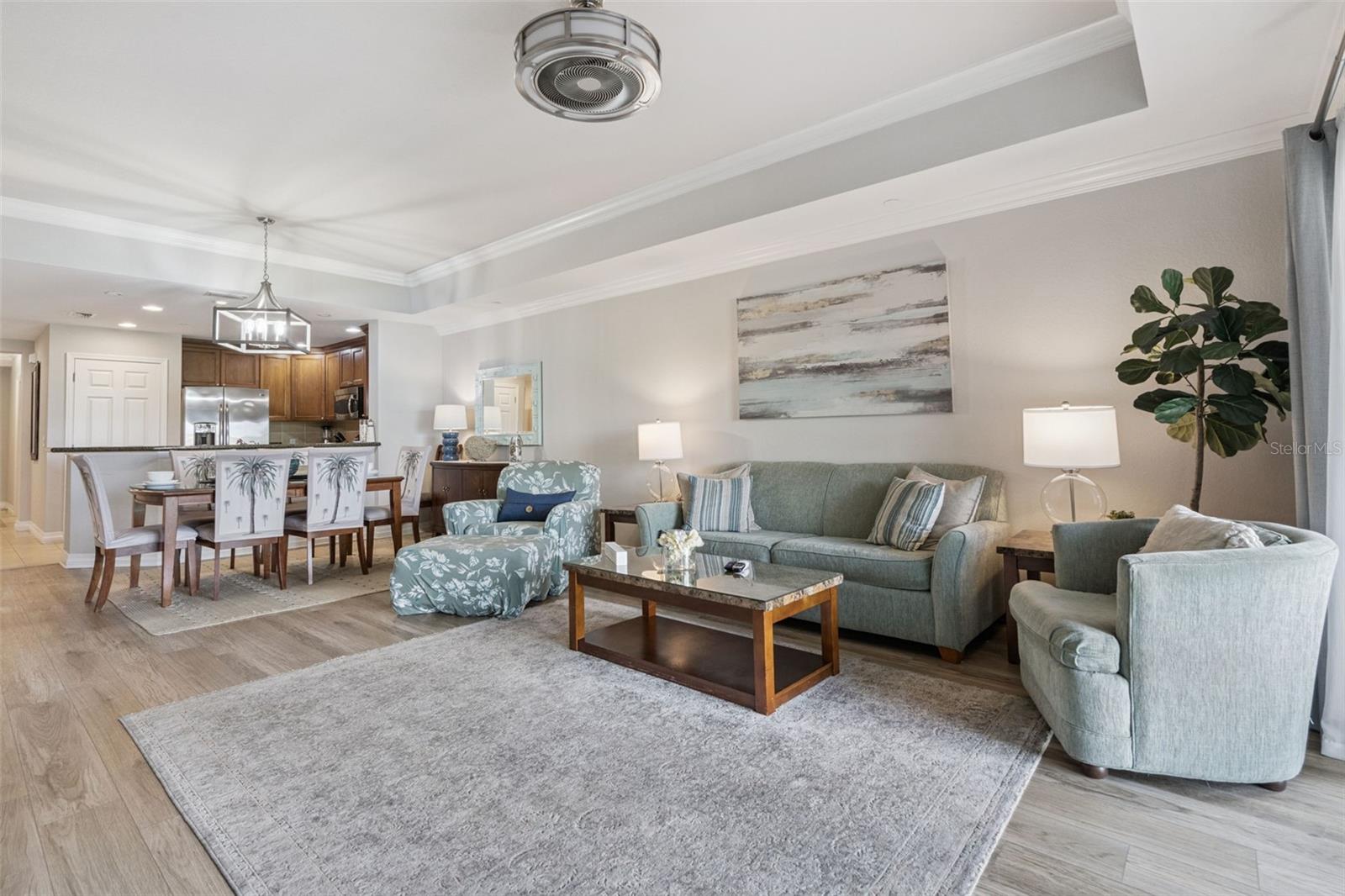 VILLAS AT REUNION SQUARE PH 5 A CONDO CB - Residential