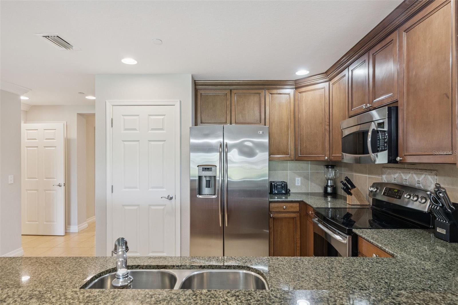 VILLAS AT REUNION SQUARE PH 5 A CONDO CB - Residential