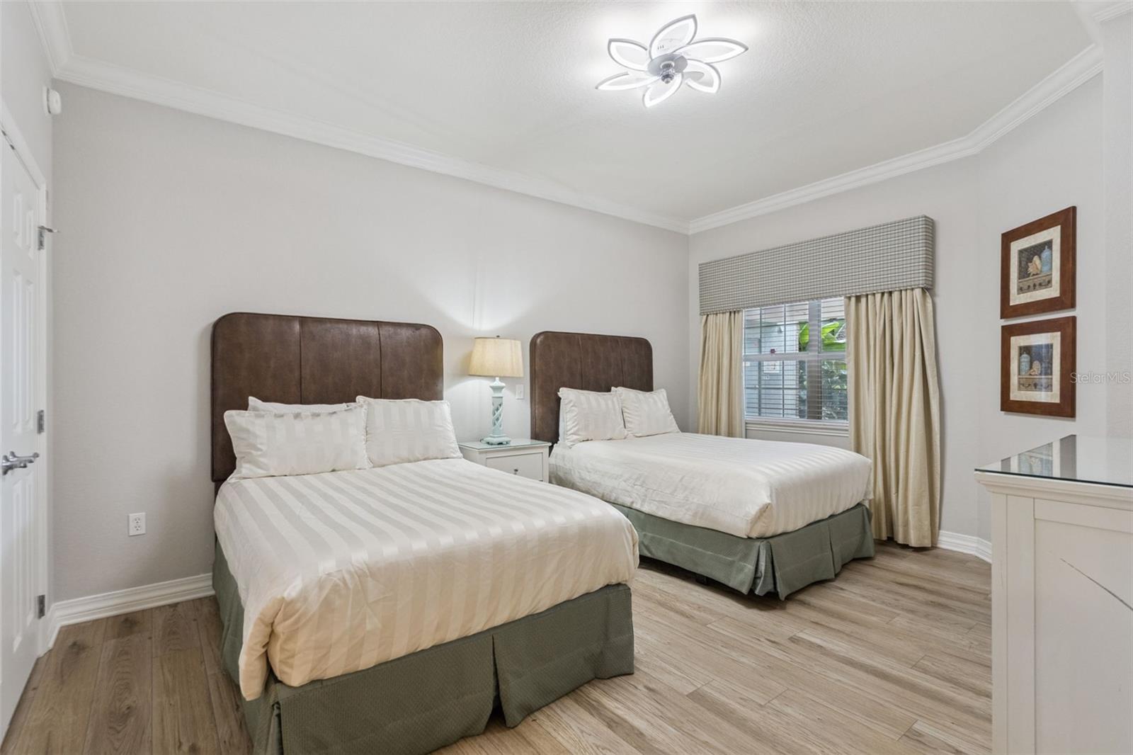 VILLAS AT REUNION SQUARE PH 5 A CONDO CB - Residential