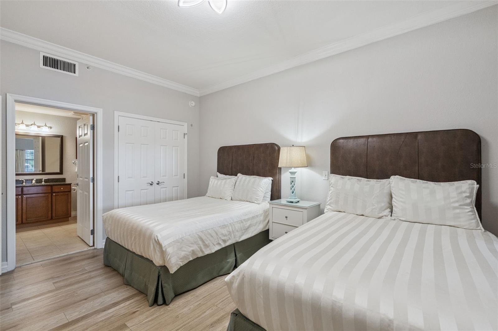 VILLAS AT REUNION SQUARE PH 5 A CONDO CB - Residential