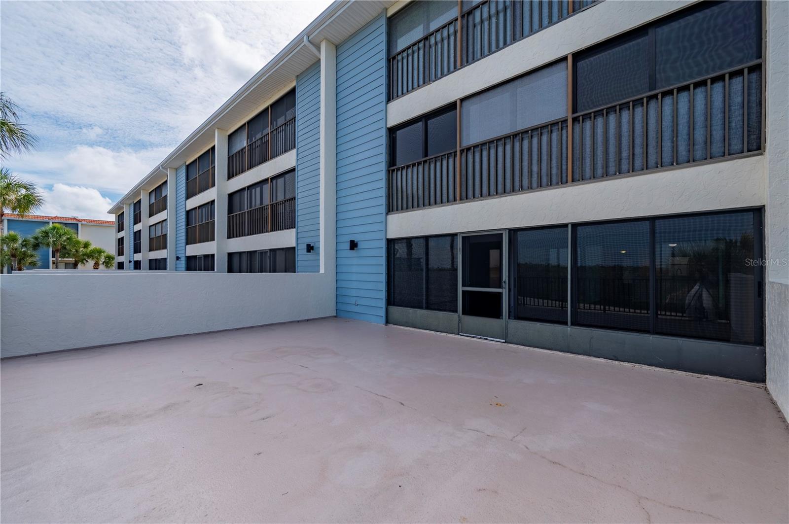 SANDPIPER KEY BLDG 07 - Residential