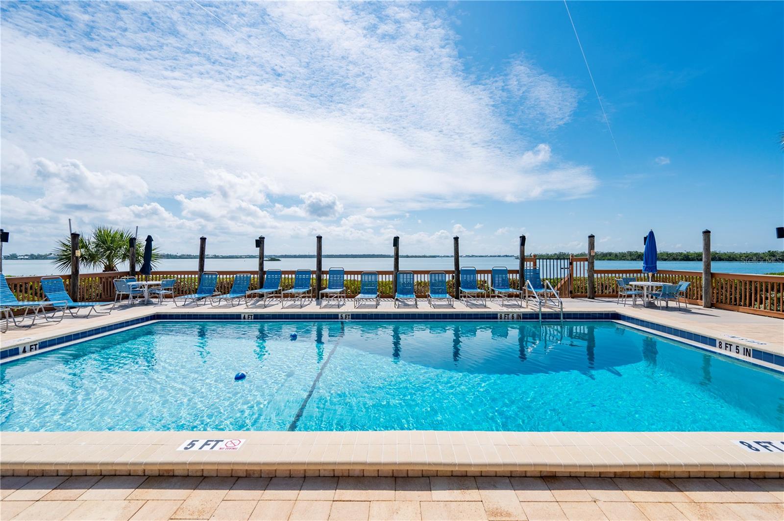 SANDPIPER KEY BLDG 07 - Residential