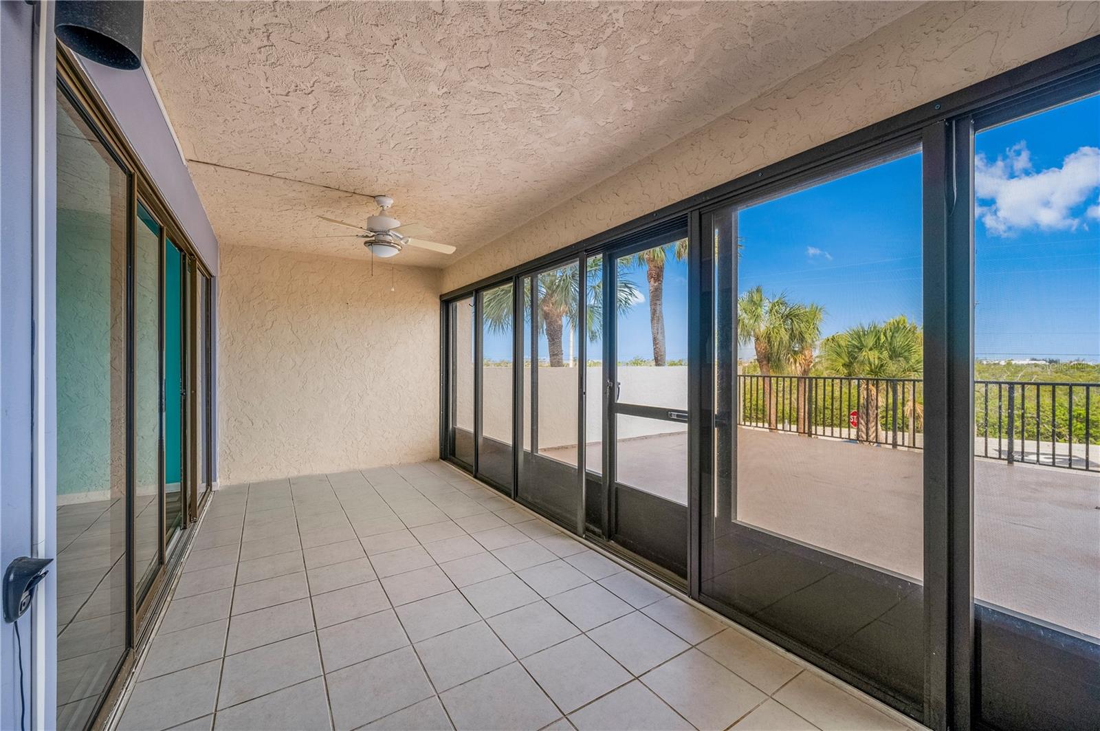 SANDPIPER KEY BLDG 07 - Residential