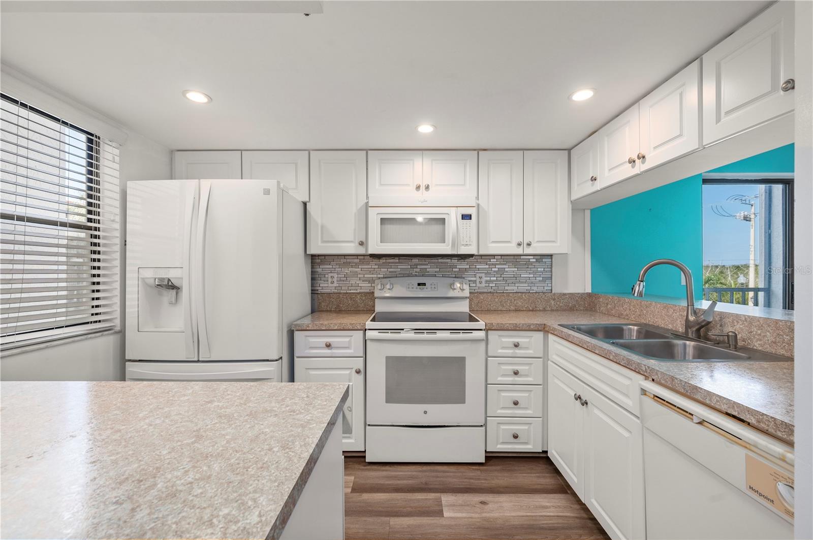 1701 BEACH ROAD 208
