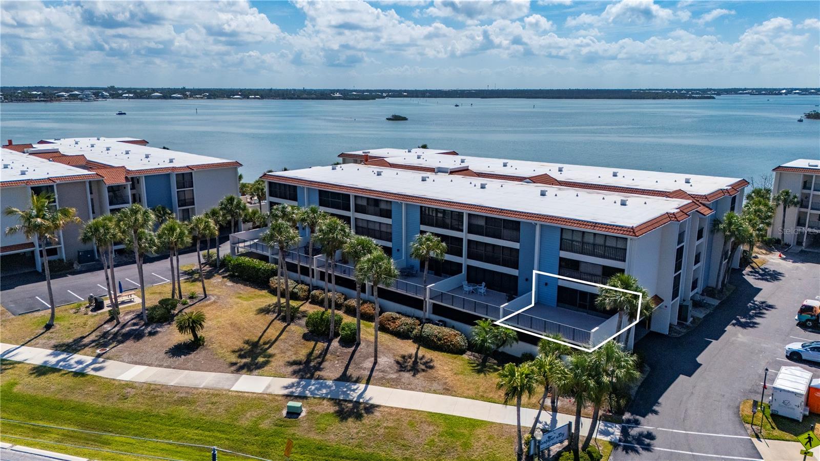 SANDPIPER KEY BLDG 07 - Residential